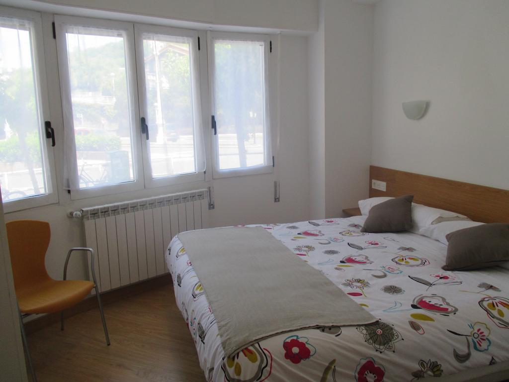 Apartamentos Grosen San Sebastián Rum bild